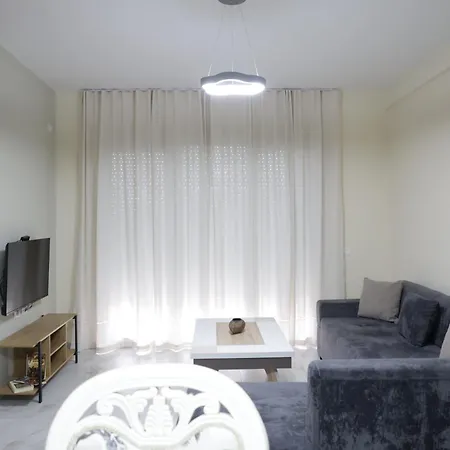 Living By Erle 2 New Baazar Apartment